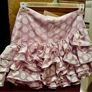 Cute polka dot skirt. New with tags. Zipper in the back.